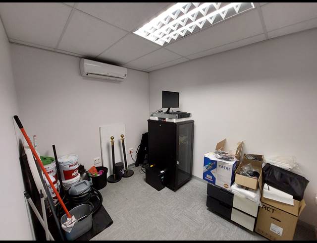 157M² OFFICE TO LET IN GREENSTONE HILL